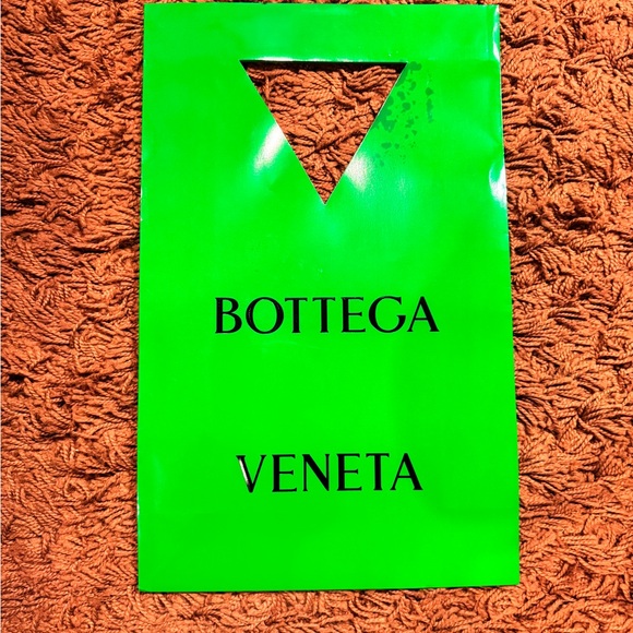 Louis Vuitton, Gucci, Goyard Shopping bags - Picture 13 of 13